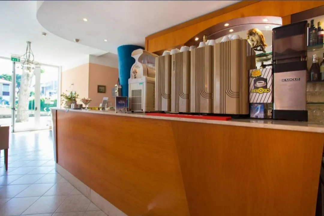 Hotel Villa Vera Rimini 2*,  Olaszország